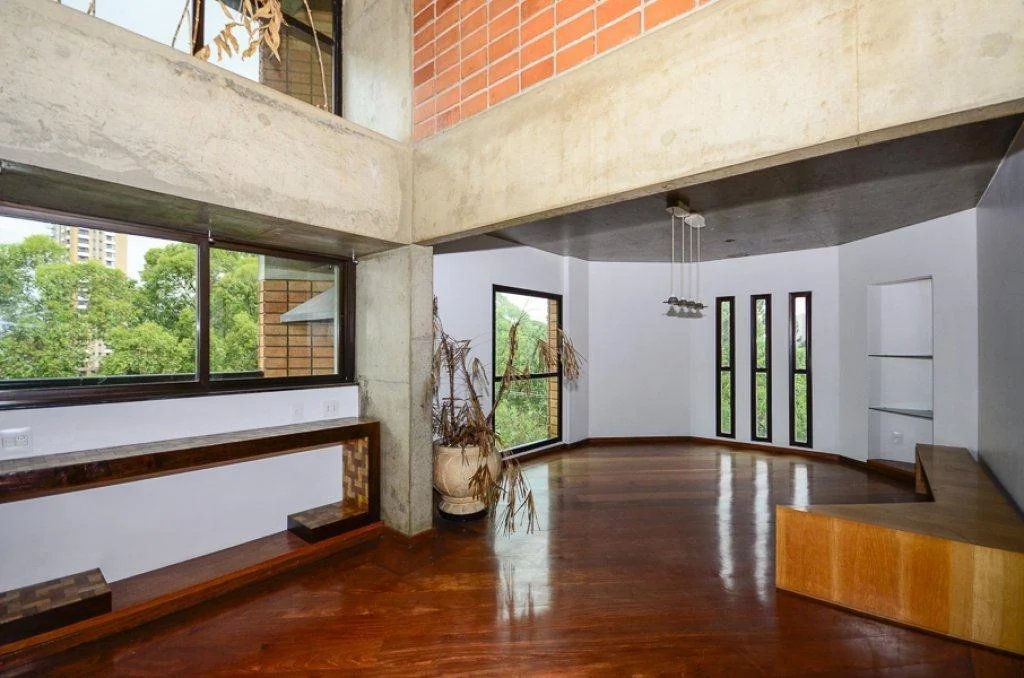 Apartamento à venda com 4 quartos, sendo 2 suítes,  em Paraíso do Morumbi, São Paulo, SP