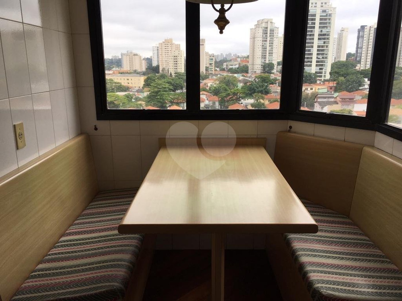 Apartamento à venda com 3 quartos, sendo 1 suíte,  em Santo Amaro, São Paulo, SP