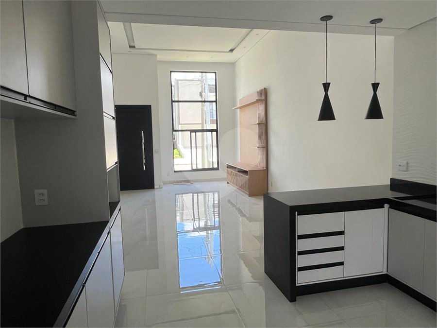 Casa à venda com 3 suítes no condomínio Campos do Conde I e II, Sorocaba - SP