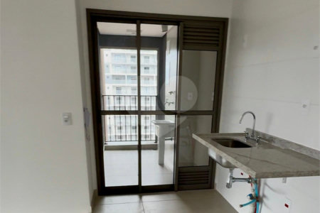 Apartamento à venda com 2 quartos, sendo 1 suíte, em Alto da Boa Vista, São Paulo, SP