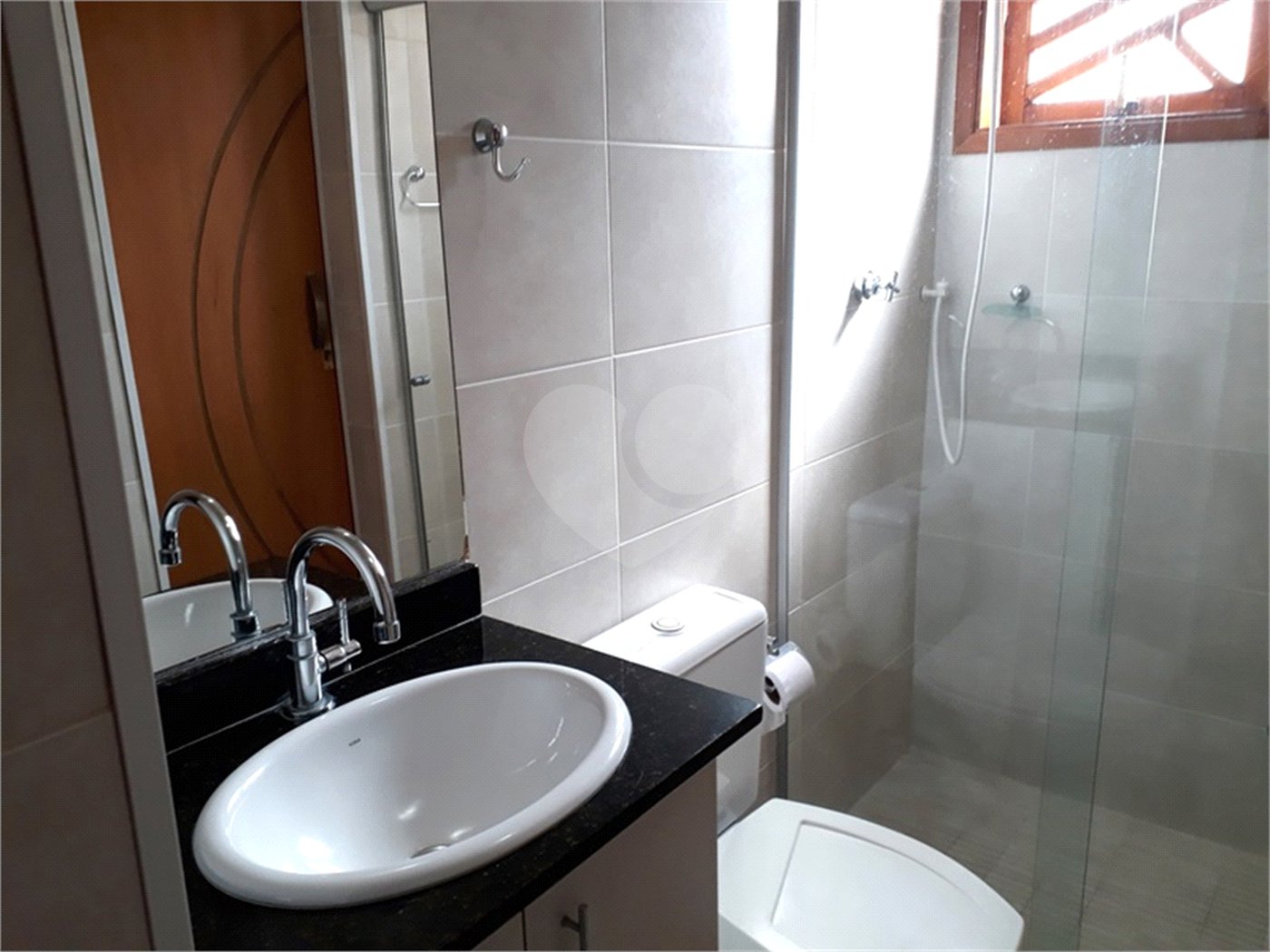 Sobrado à venda com 3 quartos, sendo 2 suítes,  em Santana, São Paulo, SP