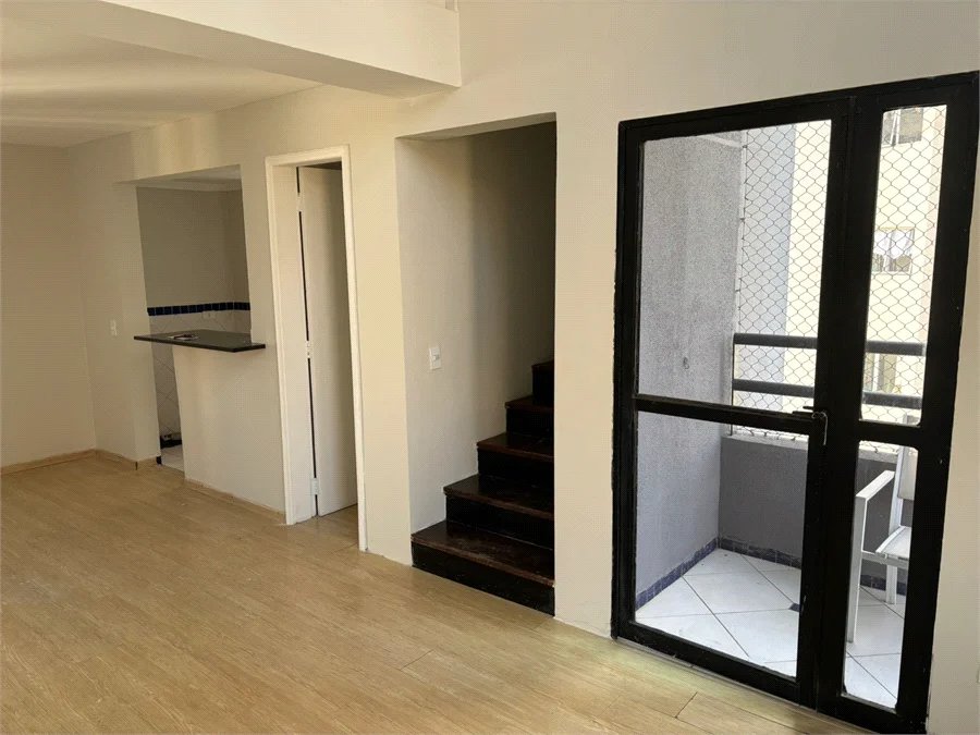 Apartamento à venda ou para alugar com 1 suíte em Vila Suzana, São Paulo, SP