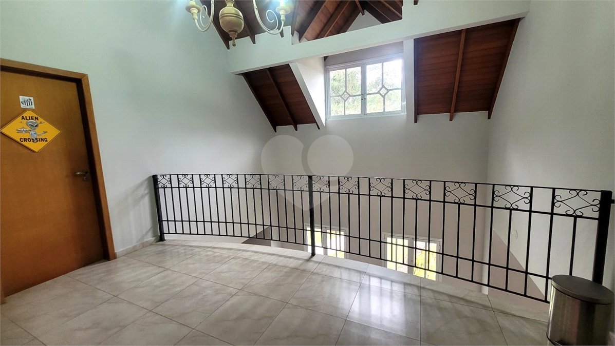 Casa à venda com 3 suítes no condomínio Suíça da Cantareira, Mairiporã - SP