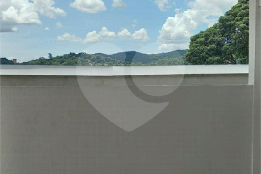 Sobrado à venda com 2 quartos, sendo 1 suíte, em Tremembé, São Paulo, SP