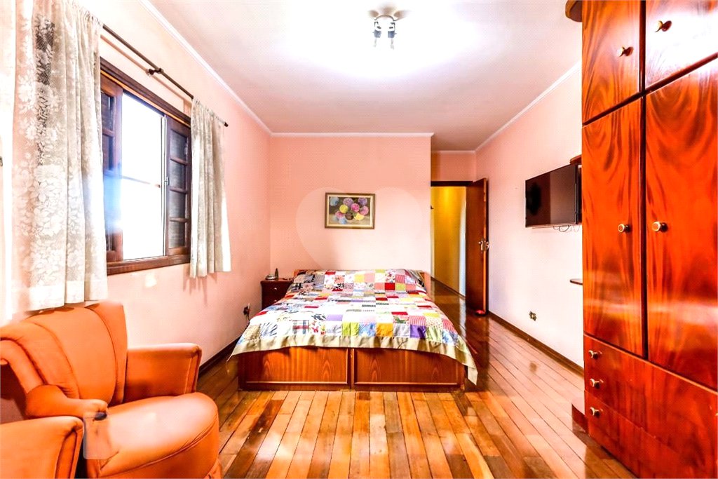 Sobrado à venda com 4 quartos, sendo 1 suíte, em Vila Nova Mazzei, São Paulo, SP