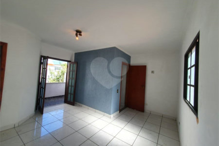 Casa à venda com 3 quartos, sendo 2 suítes, em Vila Independência, Sorocaba, SP