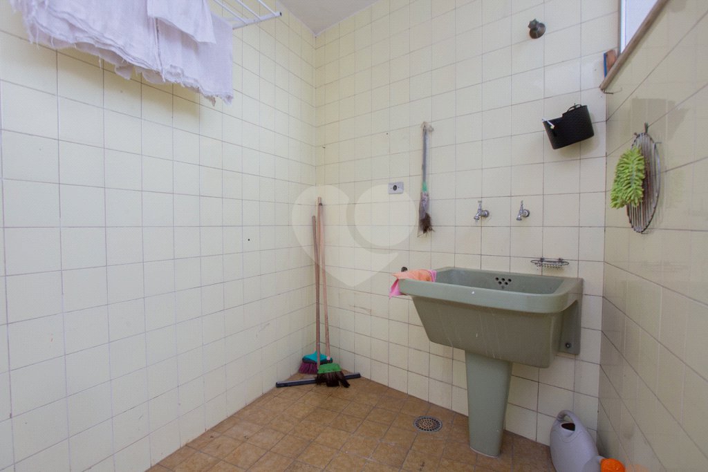 Casa à venda ou para alugar com 3 quartos, sendo 1 suíte,  em Mirandópolis, São Paulo, SP