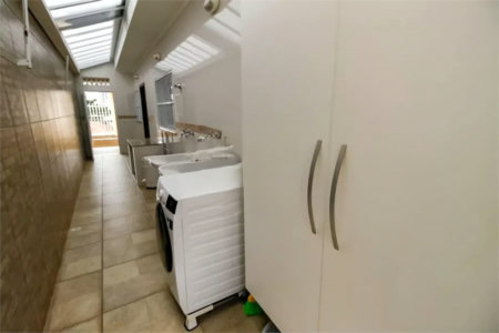 Sobrado à venda com 4 quartos, sendo 1 suíte, em Vila Sônia, São Paulo, SP