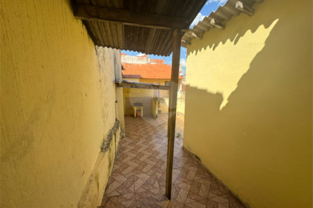 Casa à venda com 4 quartos, sendo 1 suíte, em Vila Maria, Itapetininga, SP