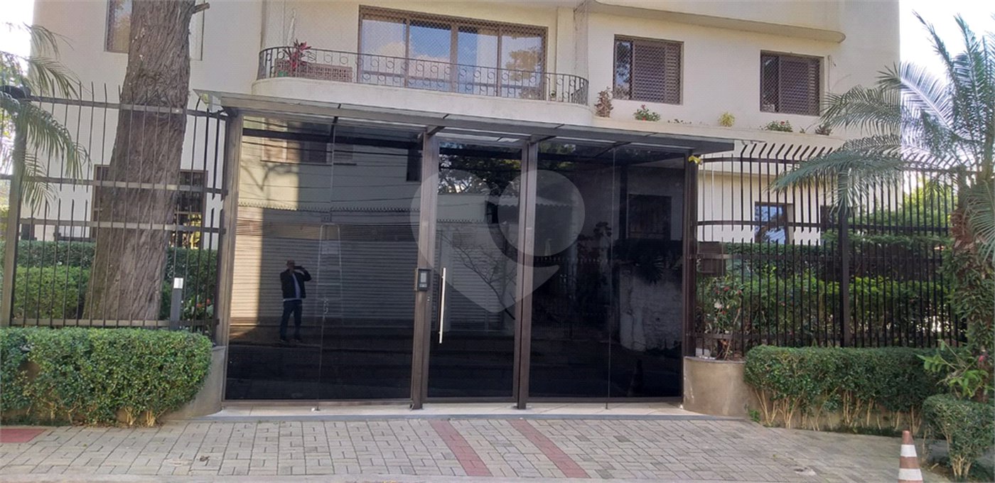 Apartamento à venda com 4 quartos, sendo 2 suítes, em Vila Sônia, São Paulo, SP