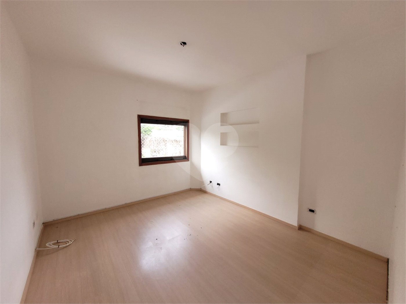 Casa à venda com 3 quartos, sendo 1 suíte, em Parque Maria Domitila, São Paulo, SP