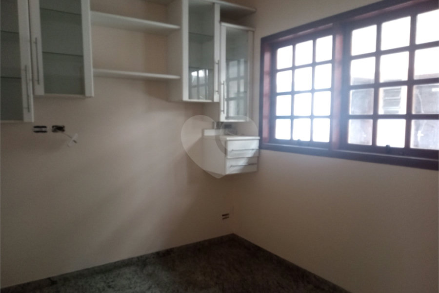 Casa à venda com 3 suítes em Lavapés, Mairiporã, SP