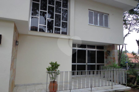 Casa à venda com 4 quartos, sendo 2 suítes,  em Jardim Bonfiglioli, São Paulo, SP