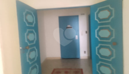 Apartamento à venda com 4 quartos, sendo 1 suíte,  em República, São Paulo, SP