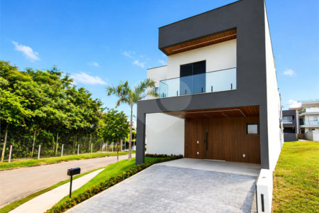 Casa à venda com 3 suítes no condomínio Terras de São Francisco, Sorocaba - SP