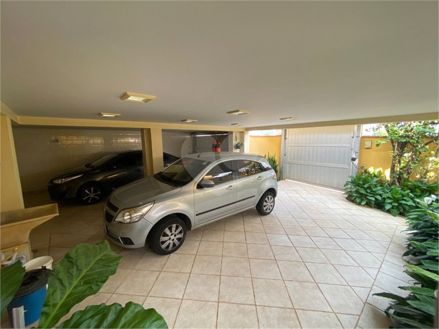 Casa à venda com 5 quartos, sendo 3 suítes, em Vila Almeida, Indaiatuba, SP