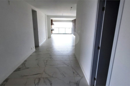 Apartamento à venda com 3 suítes em Sumarezinho, São Paulo, SP