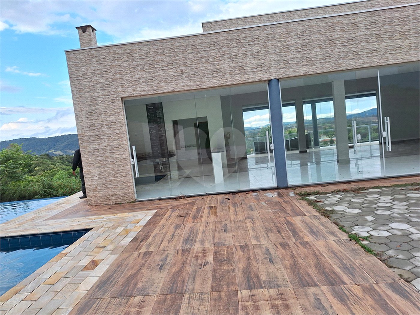 Casa em condomínio à venda com 3 suítes no Centro, Bom Jesus dos Perdões, SP
