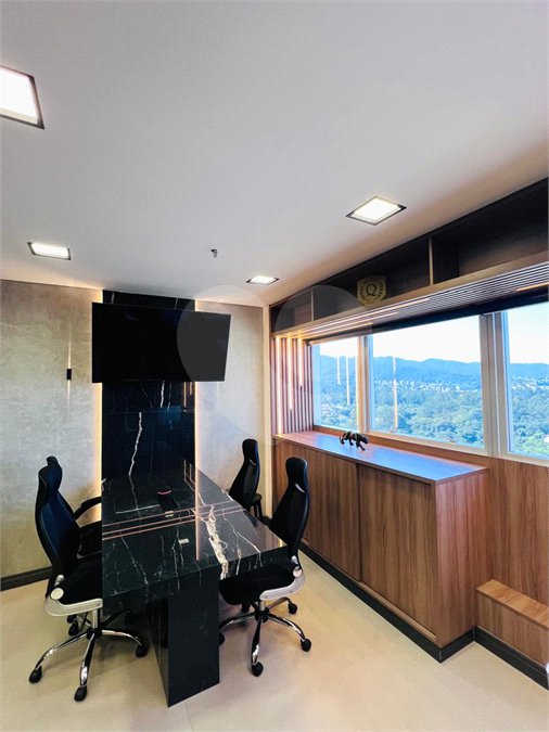 Sala à venda em Vila Mogilar, Mogi das Cruzes, SP