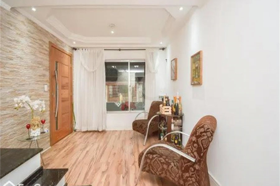 Sobrado à venda com 3 quartos, sendo 1 suíte, em Vila Galvão, Guarulhos, SP