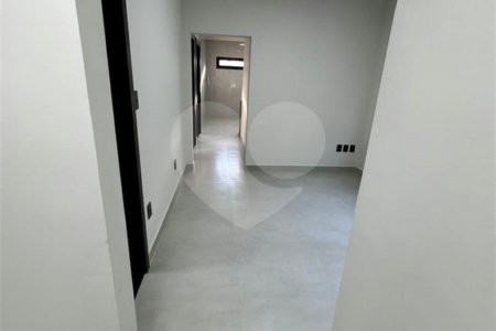 Casa à venda com 3 quartos, sendo 1 suíte, em Bosque dos Eucaliptos, São José dos Campos, SP