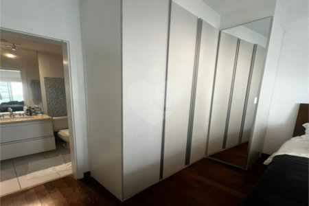 Apartamento à venda com 1 quarto em Campo Belo, São Paulo, SP