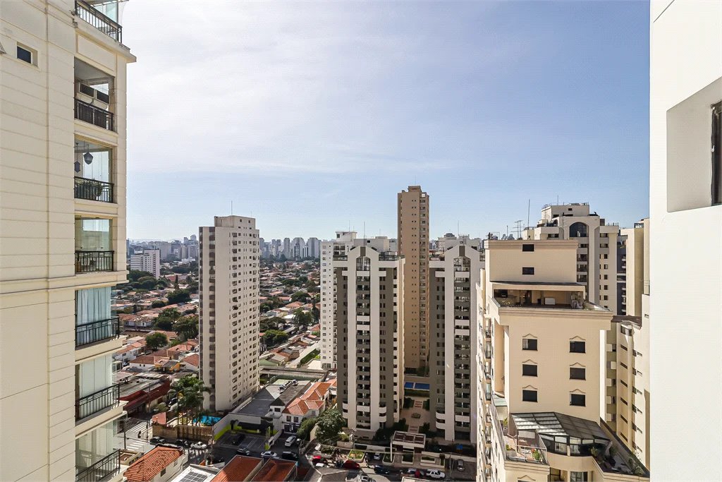 Apartamento à venda com 3 suítes em Cidade Monções, São Paulo, SP