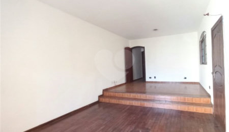 Sobrado à venda com 3 quartos, sendo 1 suíte,  em Jardim Bonfiglioli, São Paulo, SP