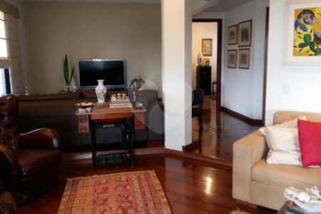 Apartamento à venda com 3 quartos, sendo 2 suítes, em Jardim Parque Morumbi, São Paulo, SP