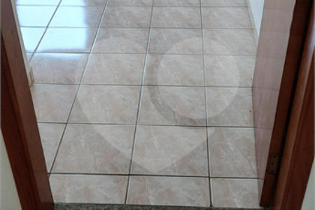 Sobrado à venda com 3 quartos, sendo 1 suíte, em Ressaca, Atibaia, SP
