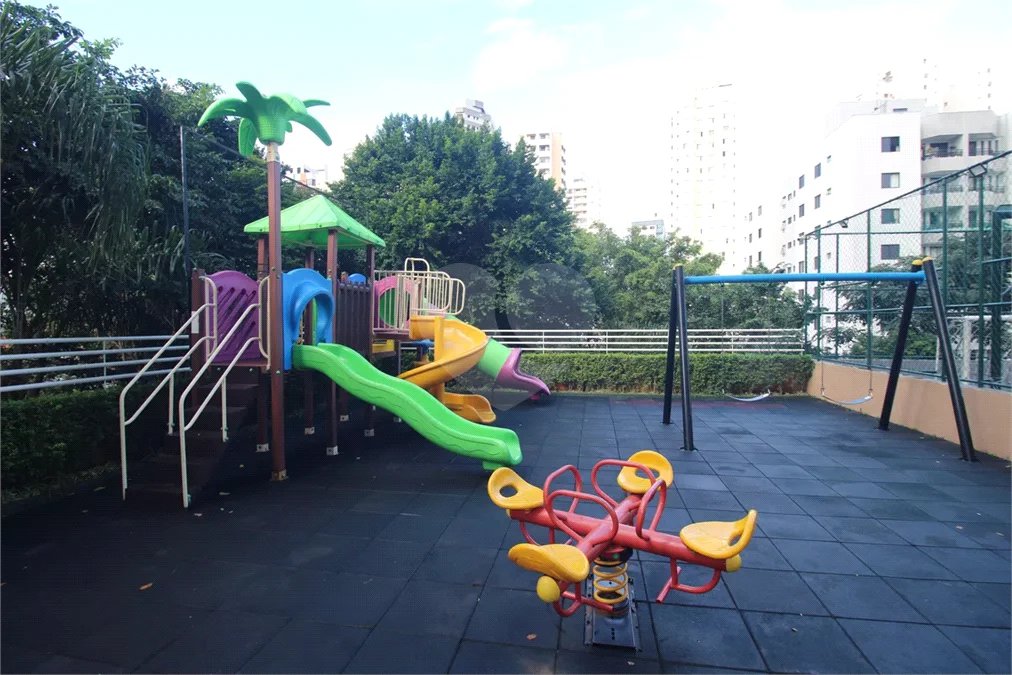 Apartamento à venda com 3 suítes em Santa Teresinha, São Paulo, SP