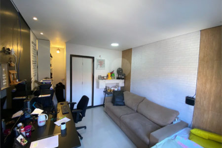 Casa à venda com 2 suítes no condomínio Pila, São Paulo - SP