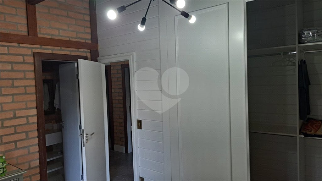 Casa à venda com 3 quartos, sendo 1 suíte, no condomínio Alpes da Cantareira, Mairiporã - SP