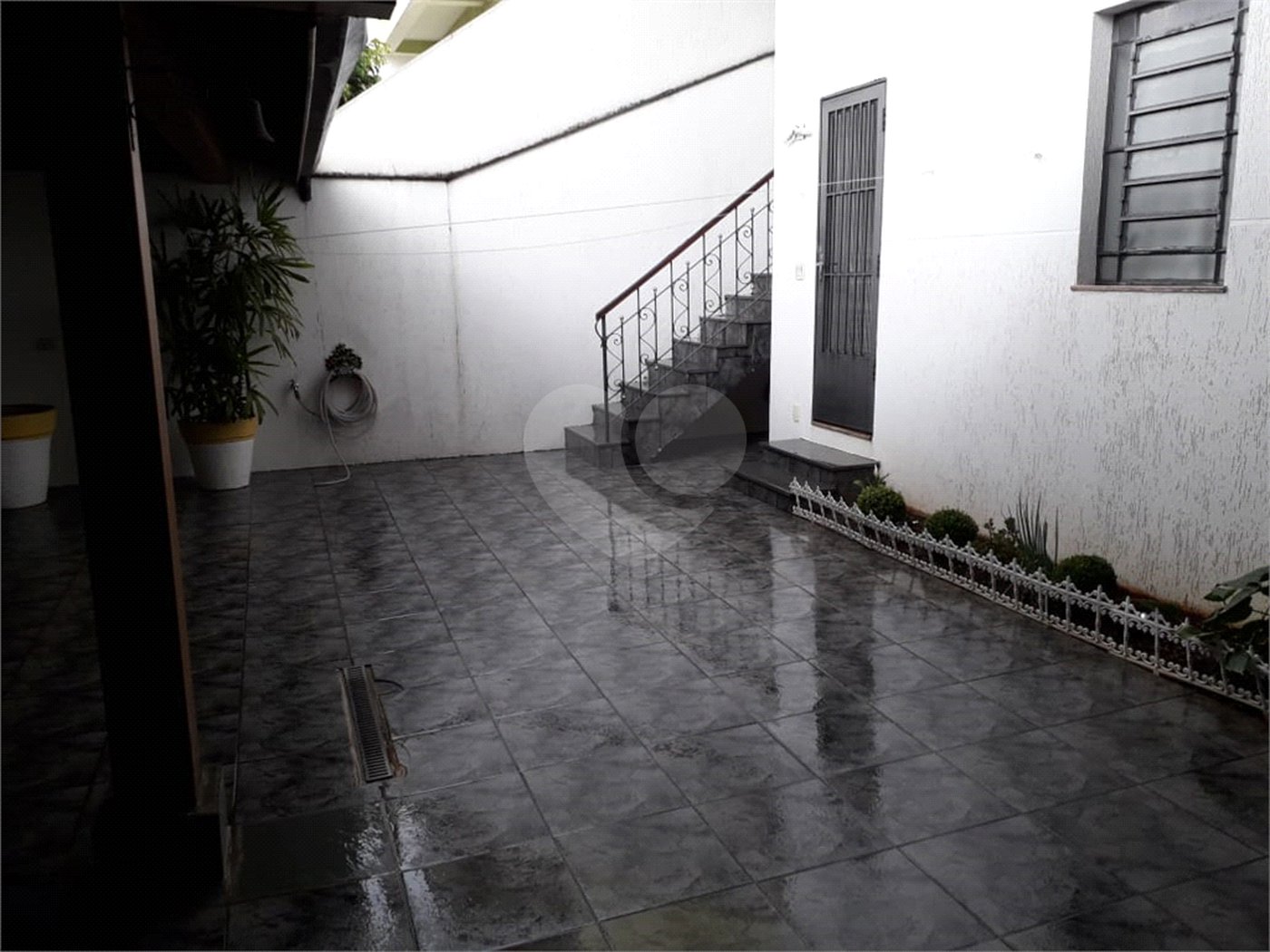 Sobrado à venda com 4 quartos, sendo 1 suíte, em Tremembé, São Paulo, SP