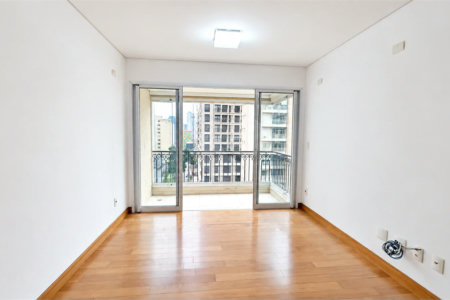 Apartamento à venda com 3 quartos, sendo 1 suíte, em Jardim das Acácias, São Paulo, SP