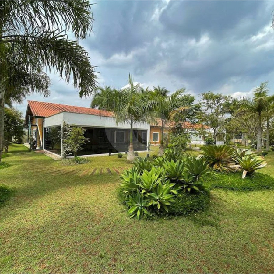 Casa à venda com 4 suítes no condomínio Miollo da Granja, Cotia - SP
