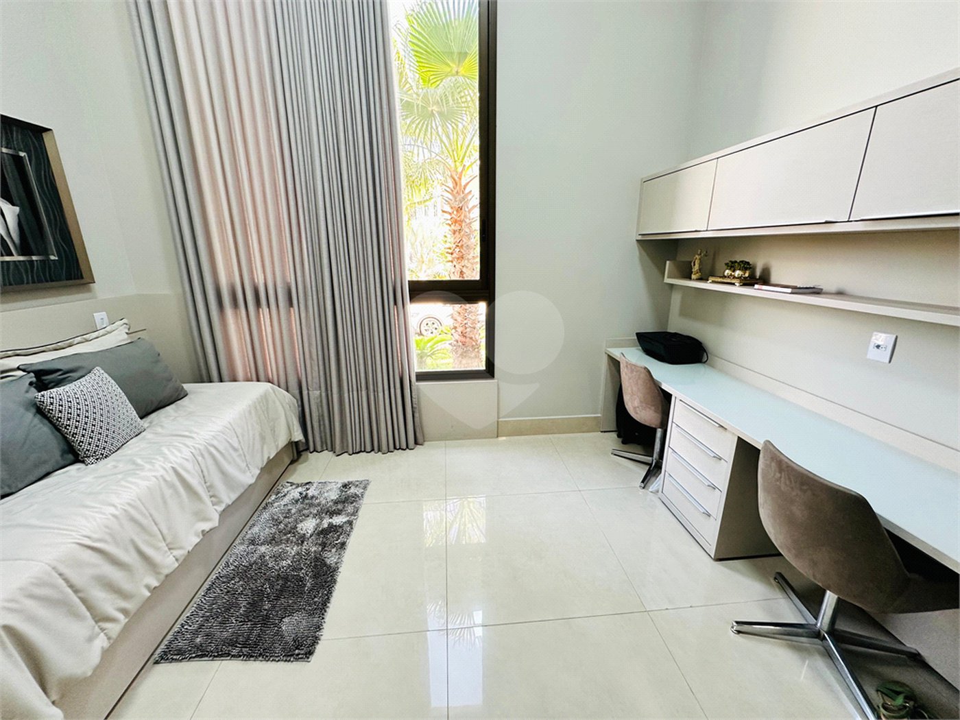 Casa à venda com 3 suítes no condomínio Florais do Valle, Cuiabá - MT
