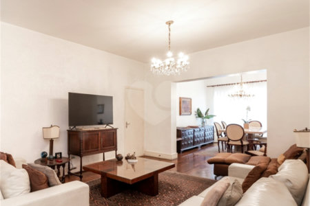 Casa à venda com 3 quartos, sendo 1 suíte,  em Pinheiros, São Paulo, SP