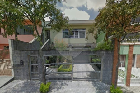Casa à venda com 3 quartos, sendo 1 suíte, em Vila das Mercês, São Paulo, SP