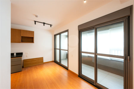 LINDO STUDIO DE 32M² PRÓXIMO DE TUDO