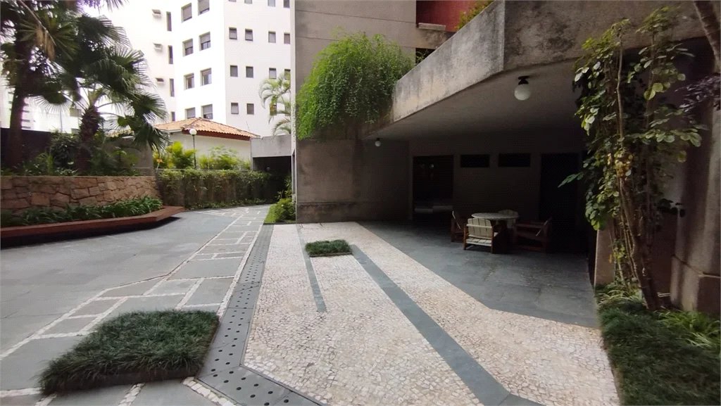 Duplex para alugar com 3 suítes em Real Parque, São Paulo, SP