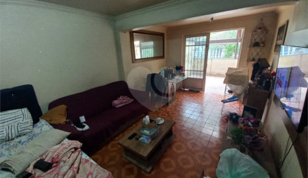 Sobrado à venda com 3 quartos, sendo 1 suíte, em Jardim Helga, São Paulo, SP