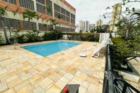 Apartamento à venda com 2 quartos, sendo 1 suíte,  em Cidade Monções, São Paulo, SP