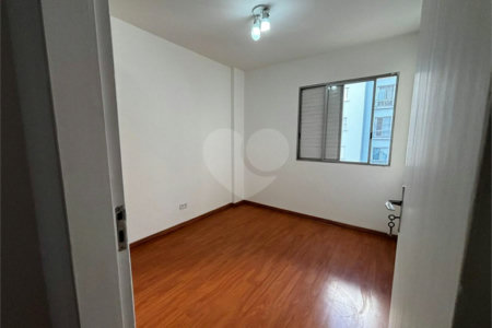 Apartamento à venda com 3 quartos em Caxingui, São Paulo, SP