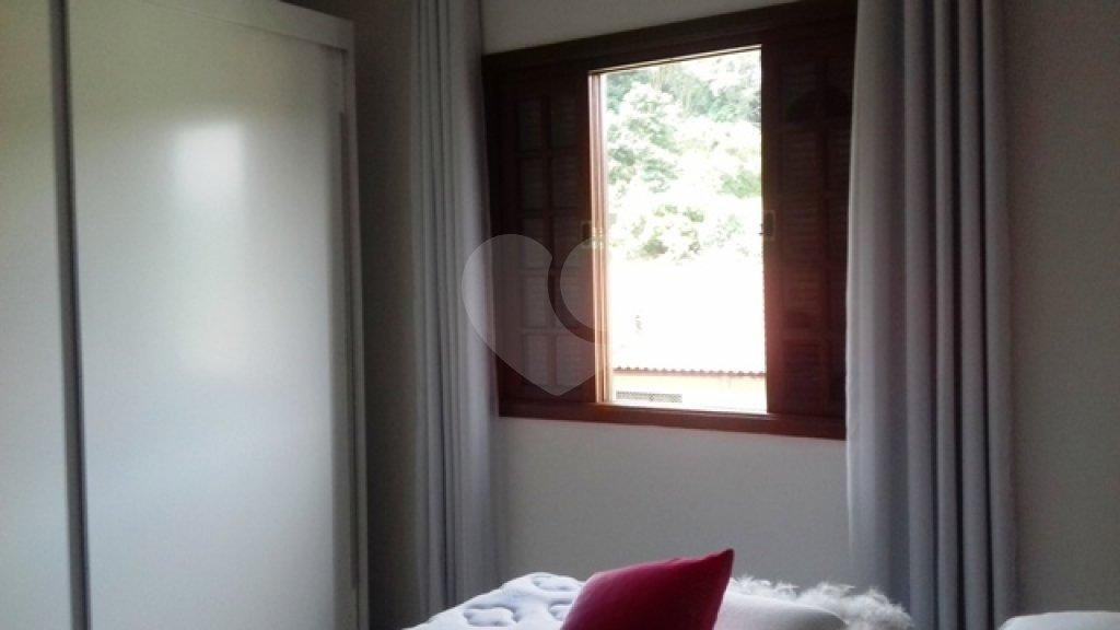 Sobrado à venda com 3 quartos, sendo 1 suíte, em Tremembé, São Paulo, SP