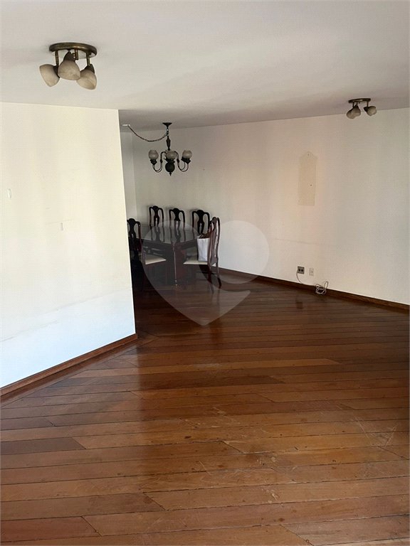 Apartamento à venda com 4 suítes em Vila Uberabinha, São Paulo, SP