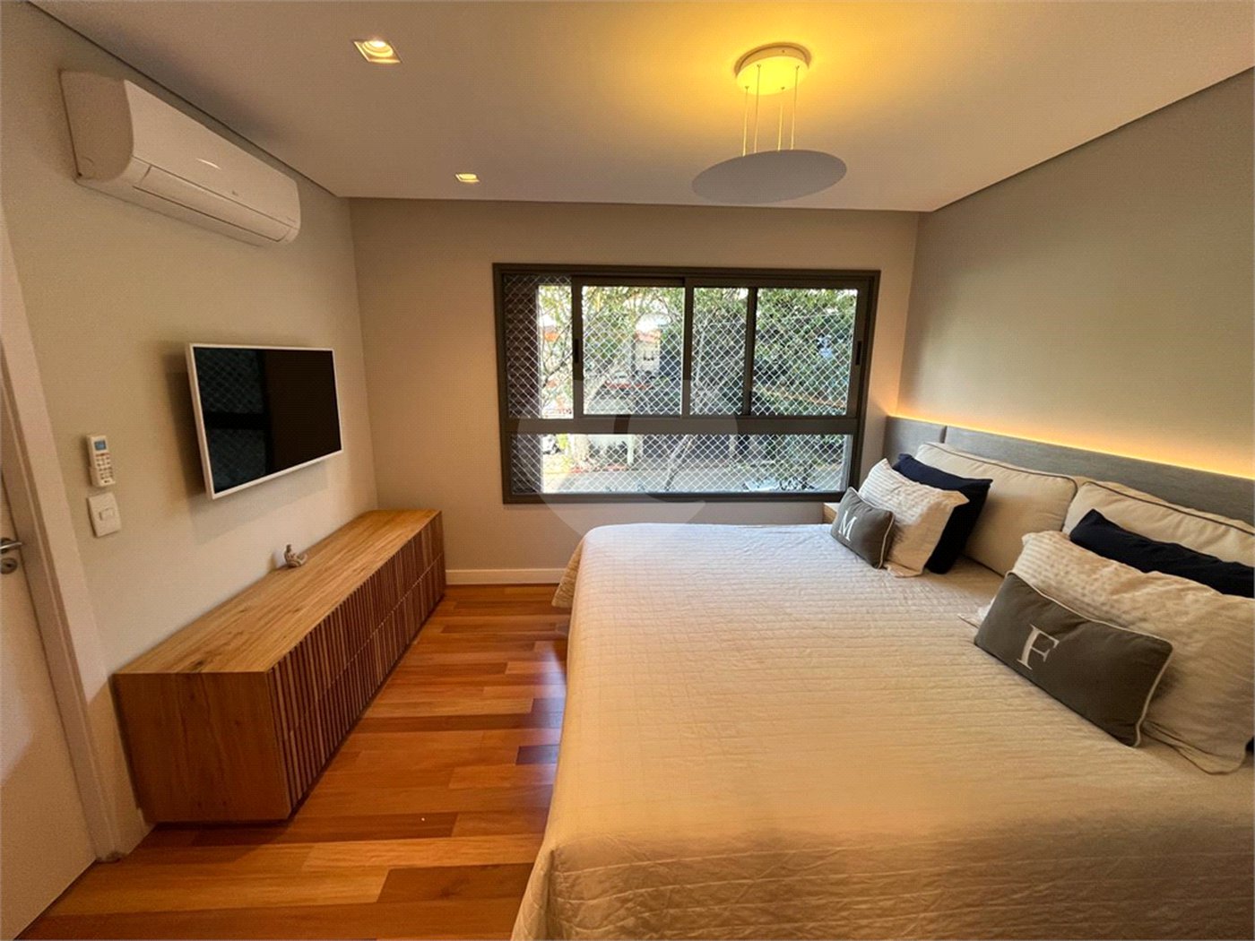 Apartamento à venda com 4 quartos, sendo 2 suítes, em Sumaré, São Paulo, SP