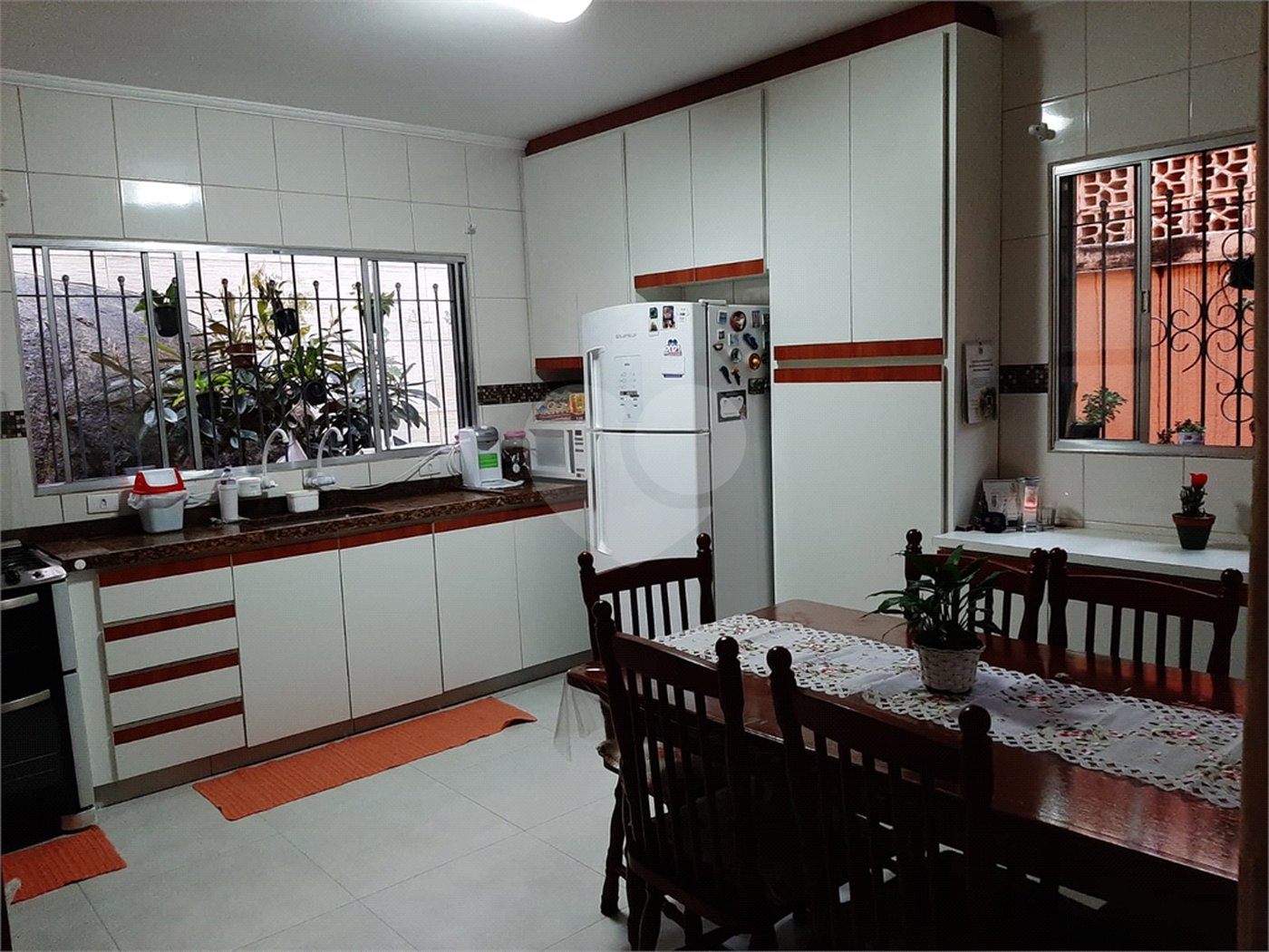 Sobrado à venda com 3 quartos, sendo 1 suíte, em Jardim Peri, São Paulo, SP
