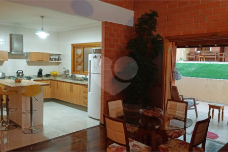 Casa à venda ou para alugar com 3 quartos, sendo 1 suíte, no condomínio Paysage Noble, Vargem Grande Paulista - SP