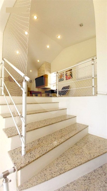 Casa à venda com 3 suítes no condomínio Residencial Parque Arco-íris, Atibaia - SP
